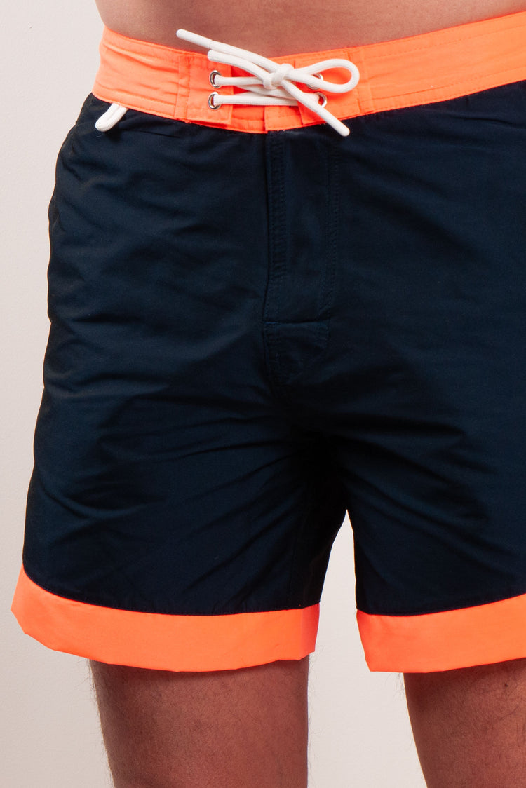 MAILLOT DE BAIN BLEU MARINE-ORANGE FLUO