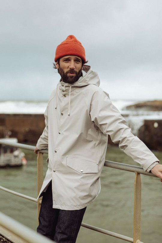 Tony — le raincoat