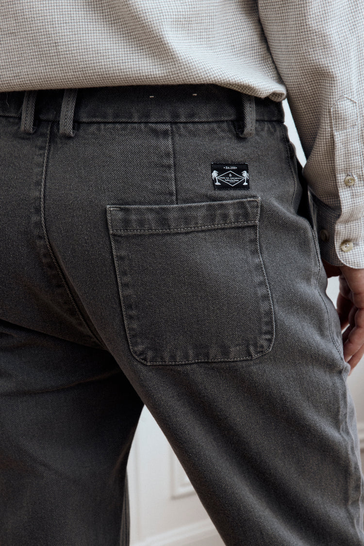 PANTALON GRIS DÉLAVÉ