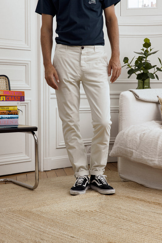 WHITE CHINO